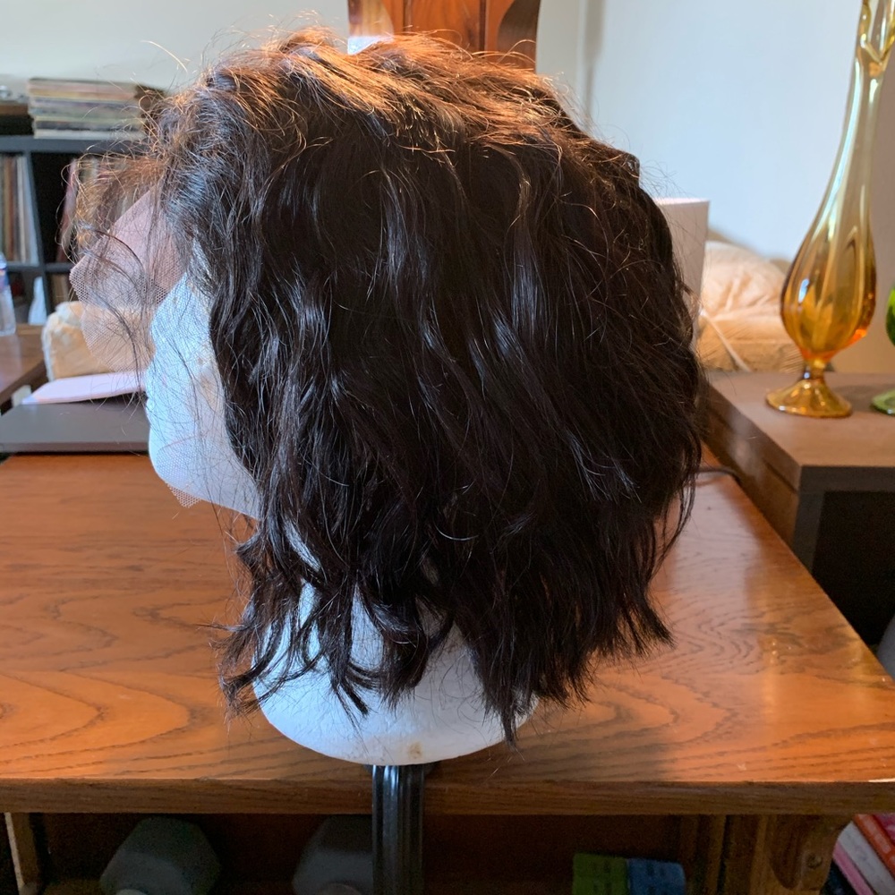 100% Peruvian Human Hair Black Lace Front Wavy Wig